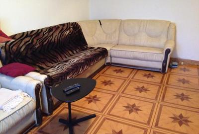 Apartament 3 camere decomandat - 1