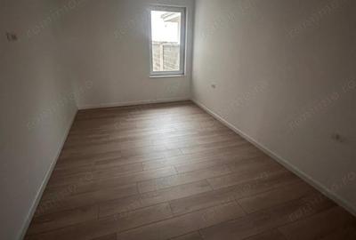 Casă cu 3 camere cu Teren 395 Mp în Covaci - 6