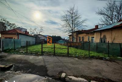 Teren de 364 mp, în Central - 2