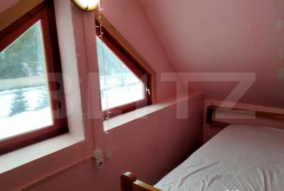 Casă cu 5 camere cu Teren 350 Mp în Deal - 5