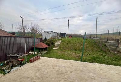 Casă cu 3 camere cu Teren 700 Mp în Criș - 9