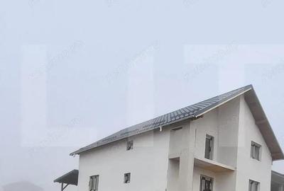 Casă cu Teren 800 Mp în Curtești - 3