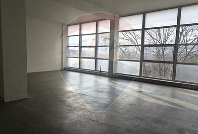 Spatiu comercial de 302.5mp de inchiriat in zona Bulgaria - 2