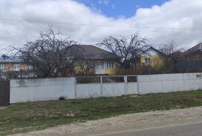 Casă cu 3 camere în Stoișești - 3