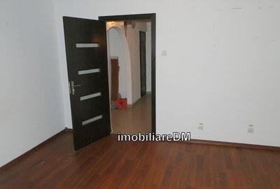 SPATIU COMERCIAL tip apartament 2 camere , 52mp, in Podu Ros - 7