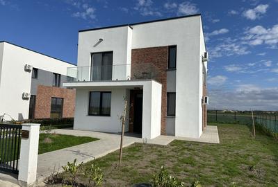 Casă cu 4 camere în Central - 4