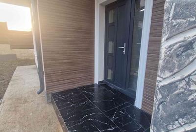 Casă cu 4 camere cu Teren 440 Mp în Miroslava - 6