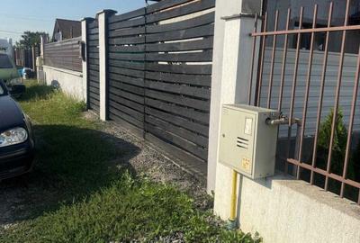 Casă cu 4 camere în Sântana de Mureș