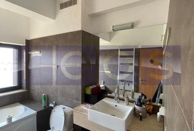 VANZARE APARTAMENT 2 CAMERE UNIRII MITROPOLIEI 75mp CENTRALA PROPRIE BLOC 2009 - 10