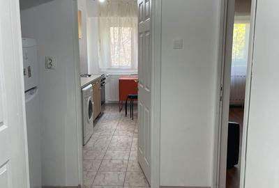 Garsonieră decomandată, mobilată în Tei - 2