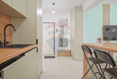 Apartament cu 2 camere semidecomandat în Tractorul - 11