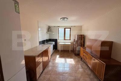 Casă cu 4 camere cu Teren 520 Mp în Strejnicu