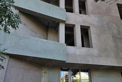 Vand sau Inchiriez spa?iu comercial in Bucure?ti bd.Ferdinand intersec?ie cu Horei - 4