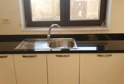 Casă cu 5 camere cu Canalizare în Pipera - 2