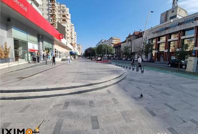Spațiu comercial, de 80 mp, în Central - 4