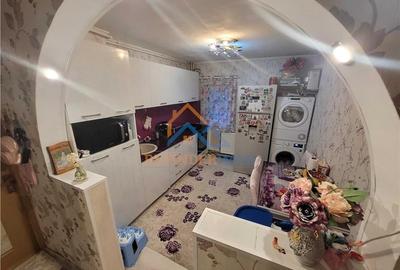 Apartament cu 3 camere de vanzare, zona Titan - 11