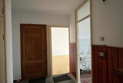 Apartament 2 camere etajul 4 cu POD SPITAL JUDETEAN TL - 13
