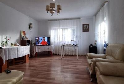 Casă individuală cu 5 camere cu Canalizare în Prelungirea Ghencea - 4