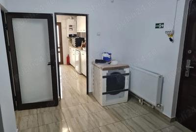 Spațiu comercial, de 110 mp, în Central - 6