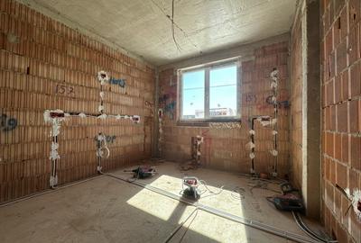Duplex cu 4 camere cu Canalizare în Moșnița Nouă - 10