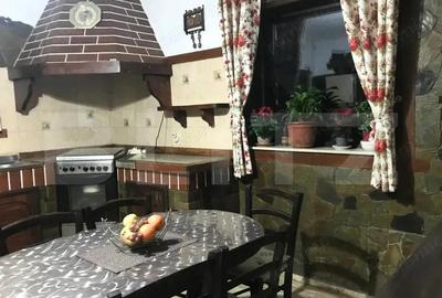 Casă cu Teren 3000 Mp în Central - 16