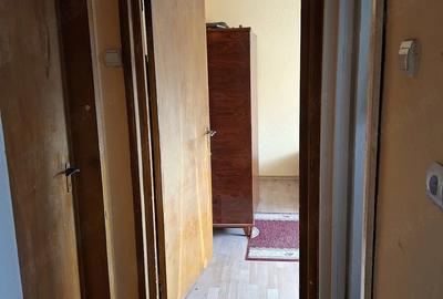 Apartament cu 3 camere decomandat în Exterior Vest - 1