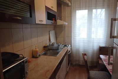 Apartament 3 camere Semidecomandat | Etaj 2 4 | Zona Gorjului - 5