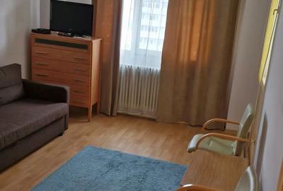Garsonieră decomandată în Moșilor