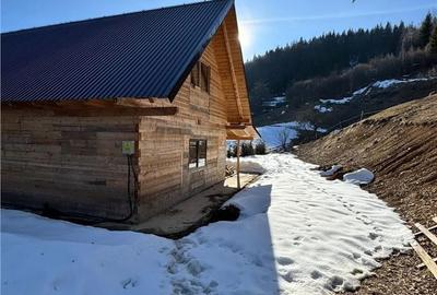 Casă cu 4 camere cu Teren 1500 Mp în Horea