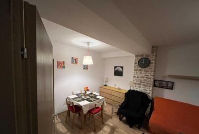 Apartament 2 camere decomandat - Sisesti