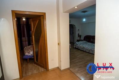 Apartament cu 3 camere semidecomandat în Pelican - 14