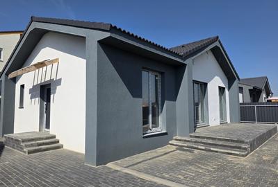 Casa individuala pe parter, teren 300mp, Sanpetru - 1