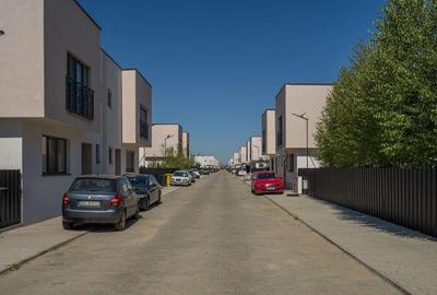 Casă cu 4 camere cu Teren 428 Mp în Domnești - 3