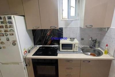 Garsonieră, mobilată în CET - 2