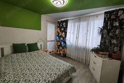 Apartament cu 3 camere decomandat, mobilat în Titan