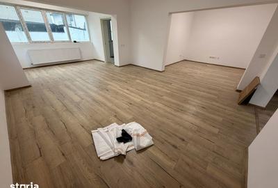 Casă cu 8 camere cu Teren 495 Mp în Glina - 15