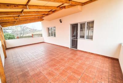 Casă cu 5 camere cu Canalizare în Prundu - 13