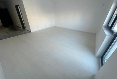 Duplex cu 4 camere cu Canalizare în Central - 8