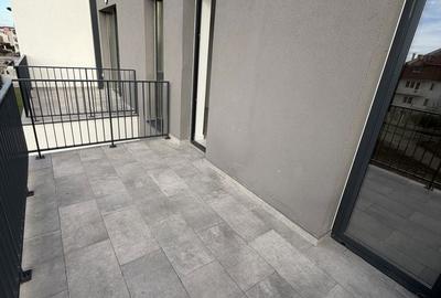 Apartament cu 3 camere decomandat în Central - 4
