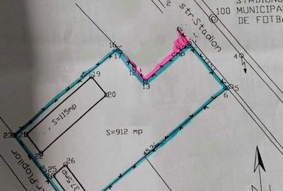 Casă cu 3 camere semidecomandat în Central