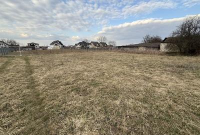 Teren Construcții intravilan de 808 mp, în Central - 2