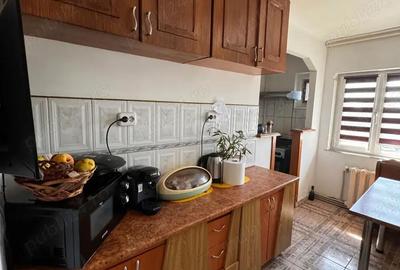 Apartament cu 3 camere decomandat în Central - 4