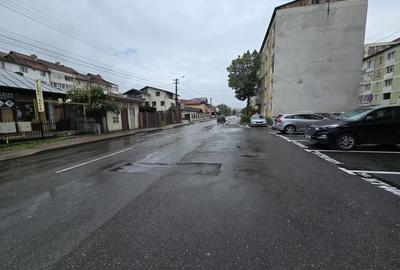 Spațiu comercial, de 60 mp, în Central - 3