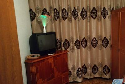 Apartament cu 3 camere semidecomandat în Rovine - 3