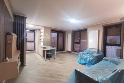 Apartament cu 3 camere decomandat, mobilat în Tomis Nord