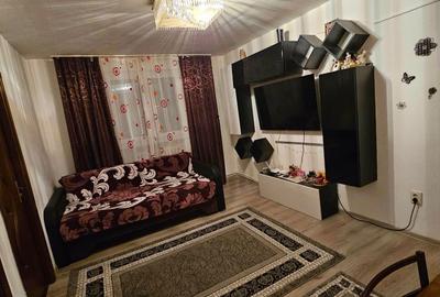 Apartament cu 3 camere decomandat în Central - 3