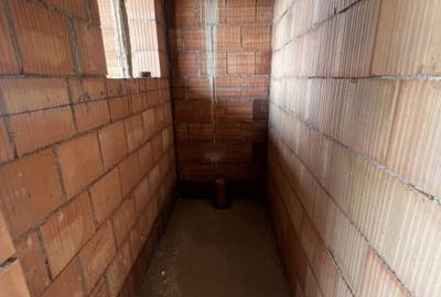 Casă individuală cu 5 camere cu Canalizare în Florești - 4