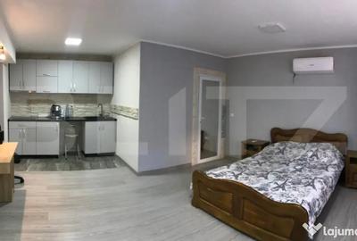 Casă cu 7 camere cu Teren 400 Mp în Central - 8