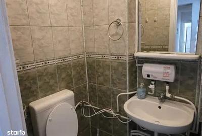 Apartament cu 4 camere decomandat în Podul de Piatră - 1