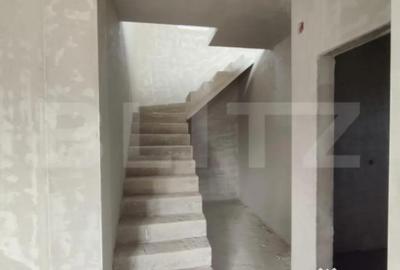 Casă cu 4 camere cu Teren 630 Mp în Leș - 9